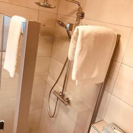 Familiengasthof Schaller بيت ريفي Floß